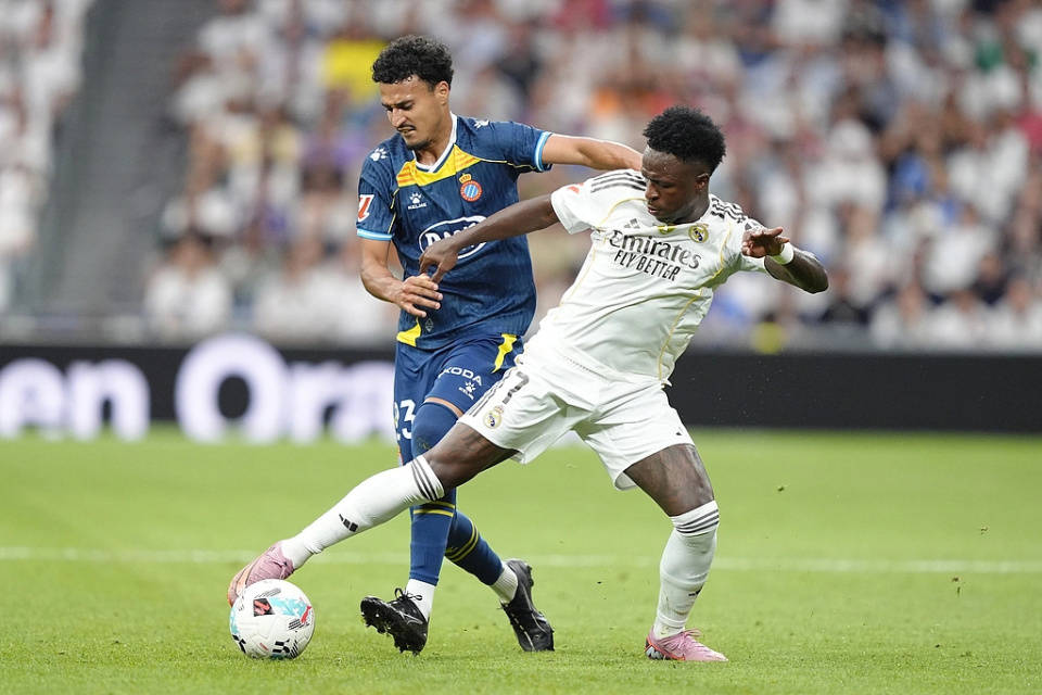 伏以及在场 伏以及在场