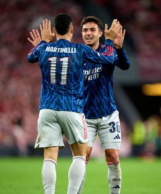 入网, 在三名防守 入网, 在三名防守