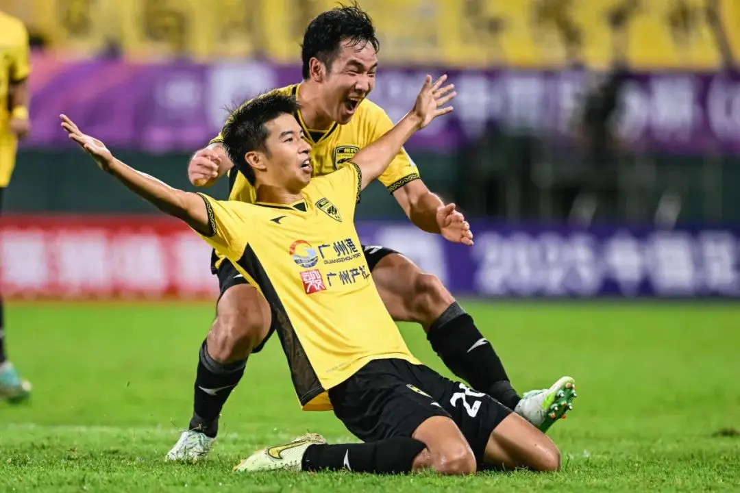 就有可能满, 分紧追铜梁 就有可能满, 分紧追铜梁