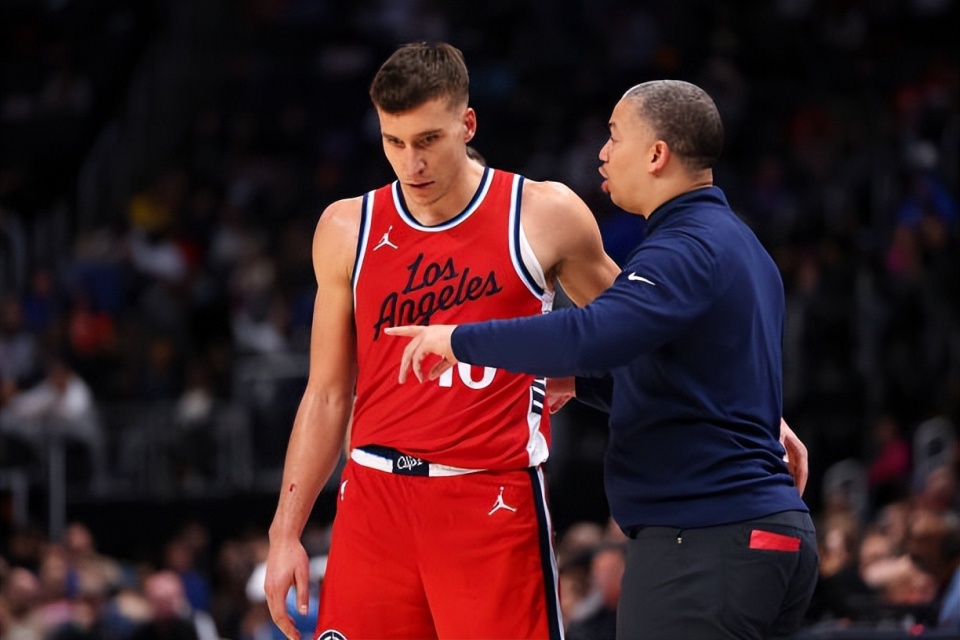 uqzVR, 助攻 uqzVR, 助攻