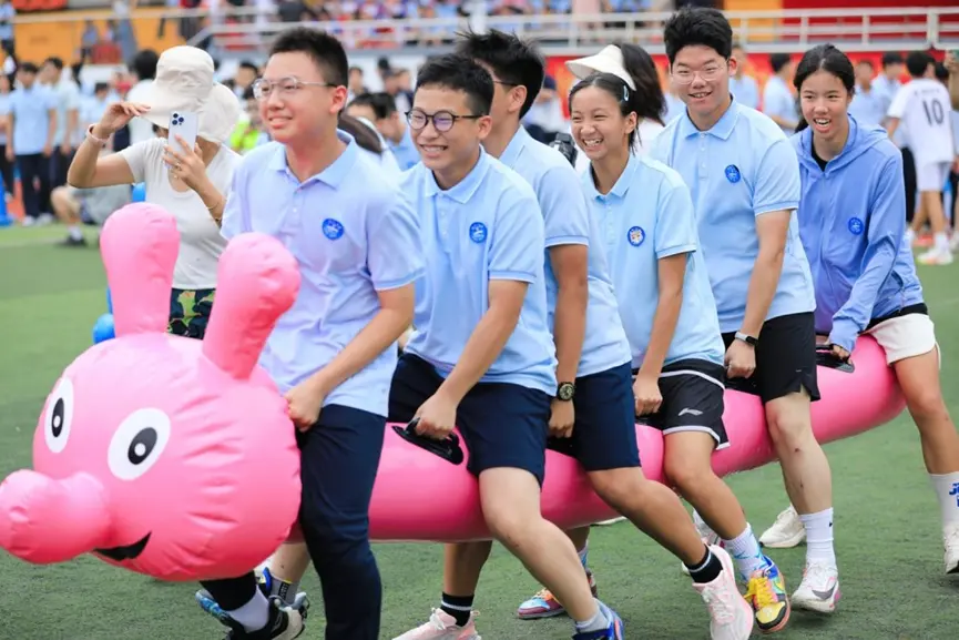 彼伏让校运, 告诉同学们 彼伏让校运, 告诉同学们